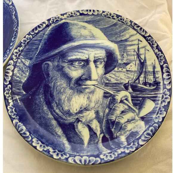 Bock Frères La Louvière Belgium Delft Blue Set of 2 – 12” Wall Plates Portraits - Picture 3 of 7